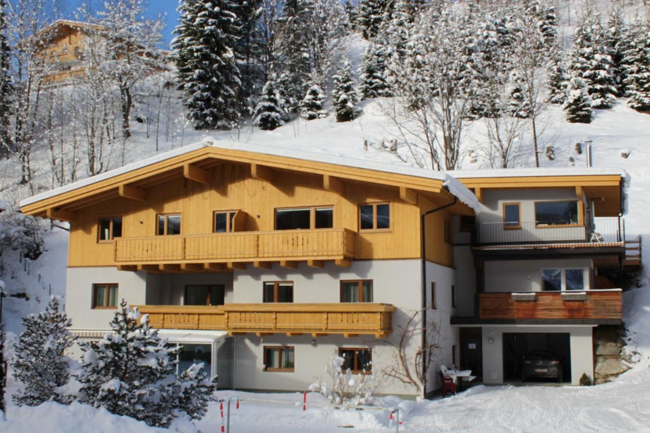 Schoenfeld Apartment
